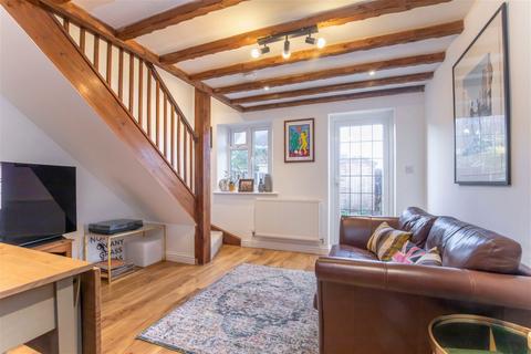 19 Bronte Close, Cheltenham, GL51 3NG
