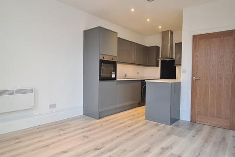 2 bedroom apartment to rent, Silverwood Avenue, Chorlton