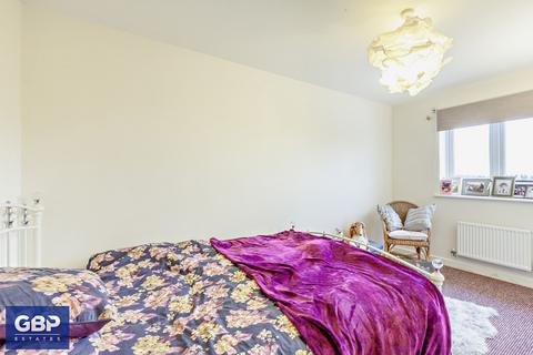 25 Appleby Drive, Romford, RM3 7SH
