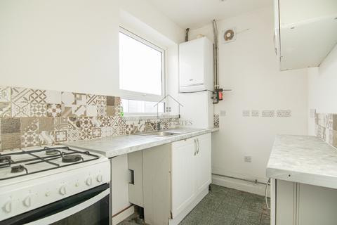 113 Central Road, Hugglescote, Coalville, LE67 2FL