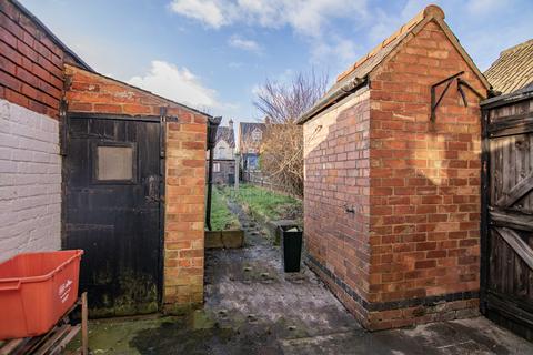113 Central Road, Hugglescote, Coalville, LE67 2FL