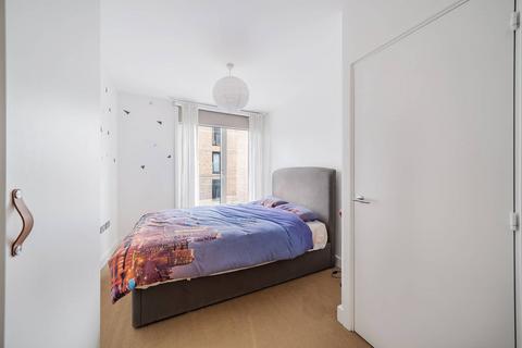 2 bedroom flat for sale - Lovelace Street, Hackney, London, E8