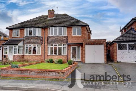 17 Castle Road, Studley, B80 7LS