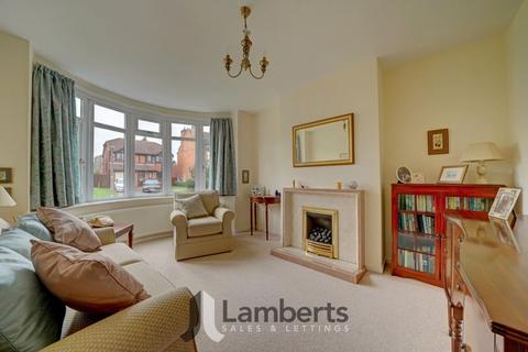 17 Castle Road, Studley, B80 7LS