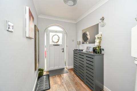 29 Blakeley Avenue, Wolverhampton, WV6 9HR