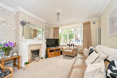 29 Blakeley Avenue, Wolverhampton, WV6 9HR