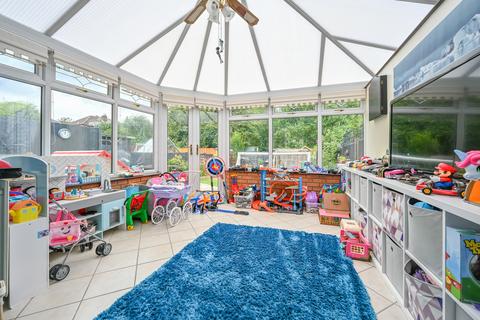 29 Blakeley Avenue, Wolverhampton, WV6 9HR