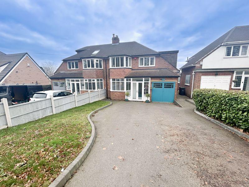 Lichfield Road, Sandhills, Walsall WS9 9PE 3 bed semidetached house