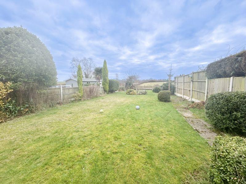 Lichfield Road, Sandhills, Walsall 3 bed semidetached house for