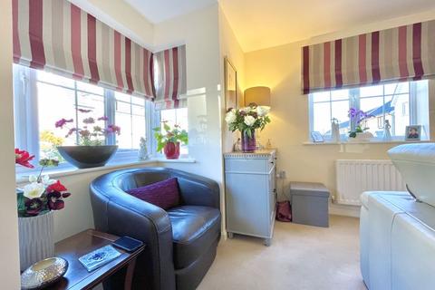 2 Centenary Way, Threemilestone, Truro, TR3 6FH