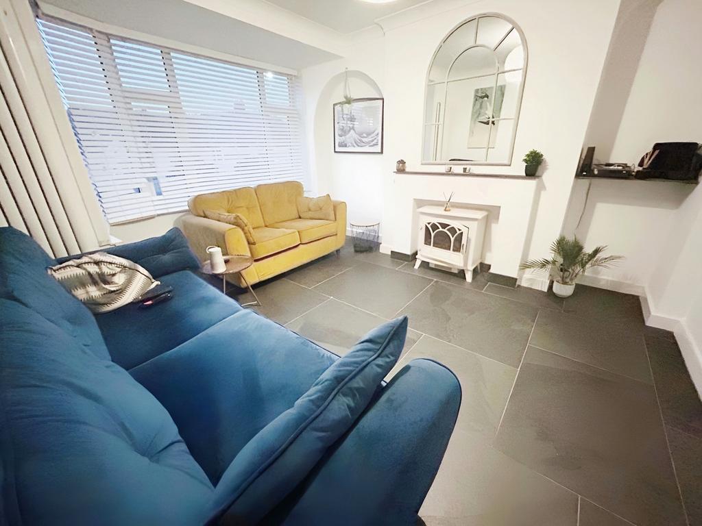 Woodford Crescent, Plymouth, PL7 3 bed semidetached house for sale £