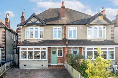 4 bedroom semi-detached house for sale, Kendall Avenue South, Sanderstead