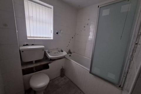 2 bedroom end of terrace house for sale - Four Acre Drive, Liverpool