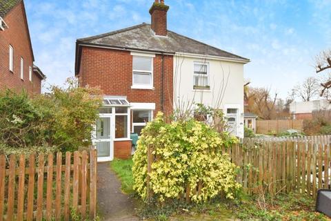 2 bedroom semi-detached house to rent, Avon Terrace, Salisbury