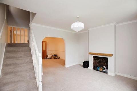 2 bedroom semi-detached house to rent, Avon Terrace, Salisbury