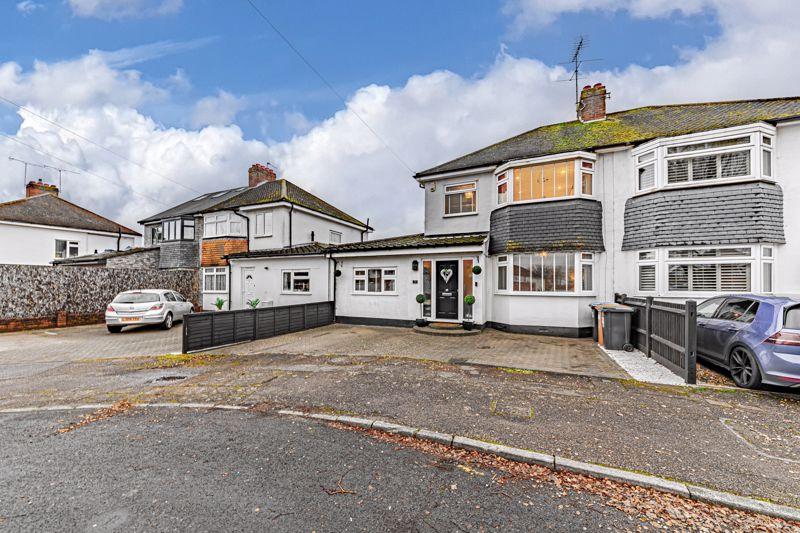 Bramble Road, Hatfield 4 bed semidetached house for sale £700,000