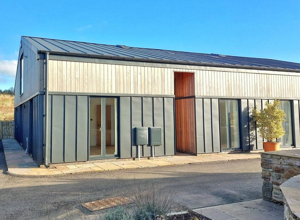 Goodshawfold Barn, Loveclough Road, Loveclough, Rossendale, BB4 4 bed