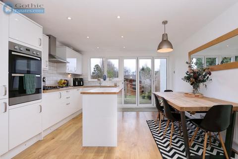10 Chase Close, Arlesey, SG15 6UT
