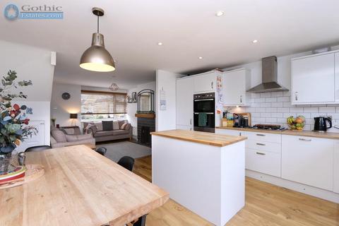 10 Chase Close, Arlesey, SG15 6UT