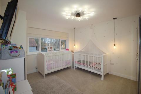 8 Fairfax Way, Deeping Gate, Peterborough, PE6 9AB