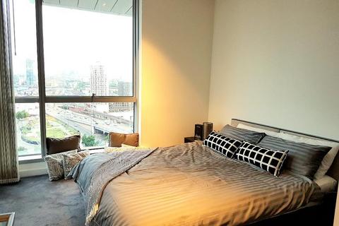 1 bedroom flat to rent, Charrington Tower, 11 Biscayne Avenue, London, England, E14 9BE