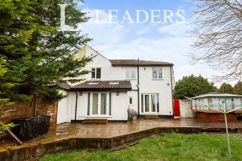 4 bedroom semi-detached house to rent - Dynes Road, Kemsing, TN15