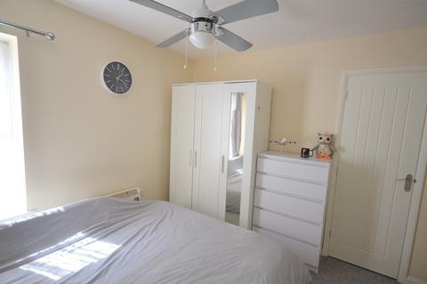 1 bedroom maisonette to rent, Queens Road, Slough