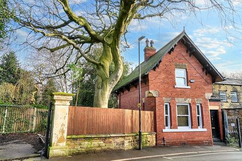 6 North Hill Road, Leeds, LS6 2EN