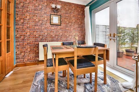 2 Elstone View, Wakefield, WF1 2NH
