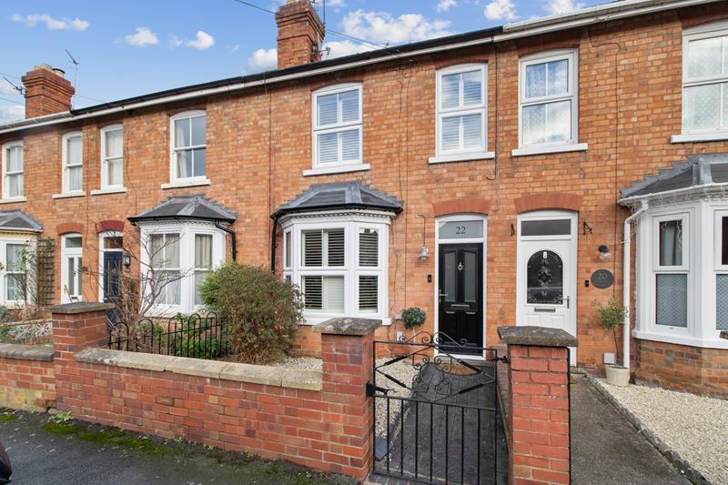 Cromwell Road, Malvern, WR14 1NA 3 bed terraced house for sale £260,000