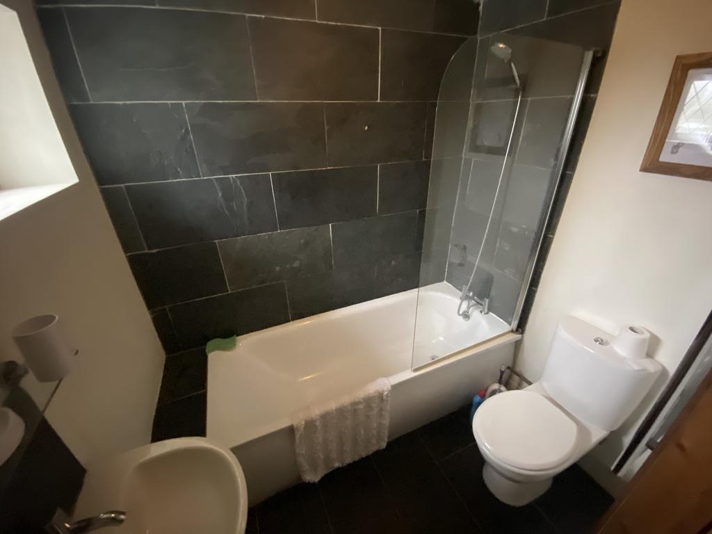 Cottage bathroom