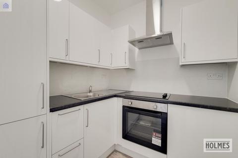 2 bedroom apartment to rent, London Road