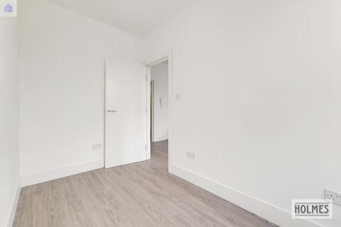 2 bedroom apartment to rent, London Road