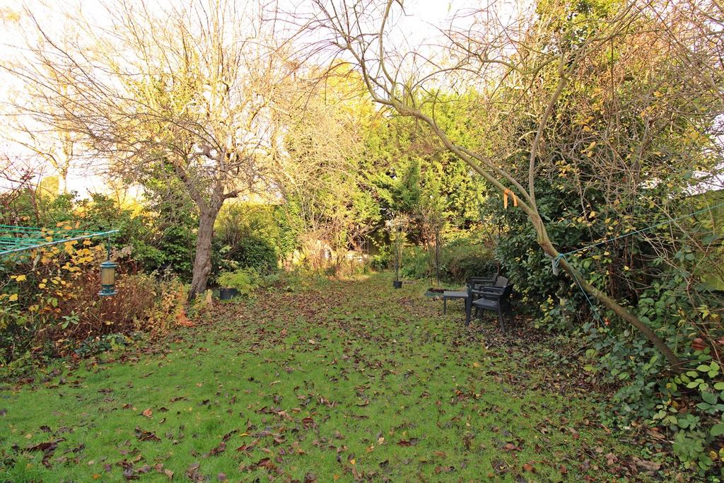 Whitmore Road, Beckenham, BR3 4 bed semidetached house for sale £900,000