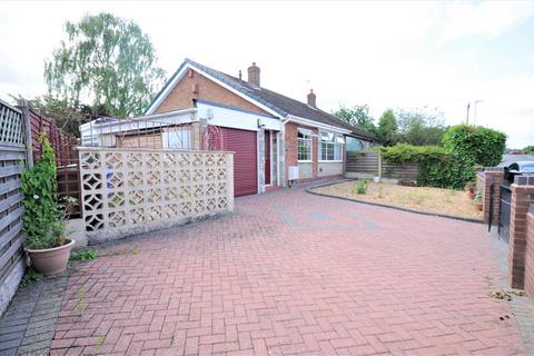 2 bedroom semi-detached bungalow for sale - Westonfields Drive, Stoke-On-Trent