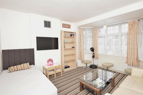 1 bedroom maisonette for sale, Heather Park Drive, Wembley