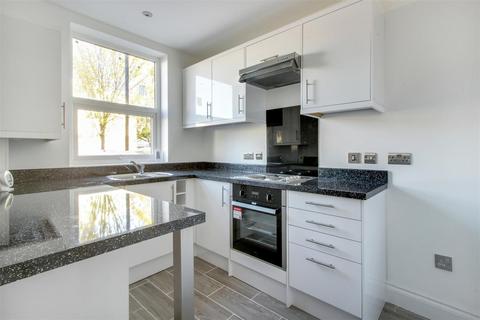 1 bedroom maisonette for sale, St. Marks Road, Enfield