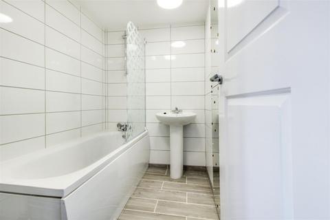 1 bedroom maisonette for sale, St. Marks Road, Enfield