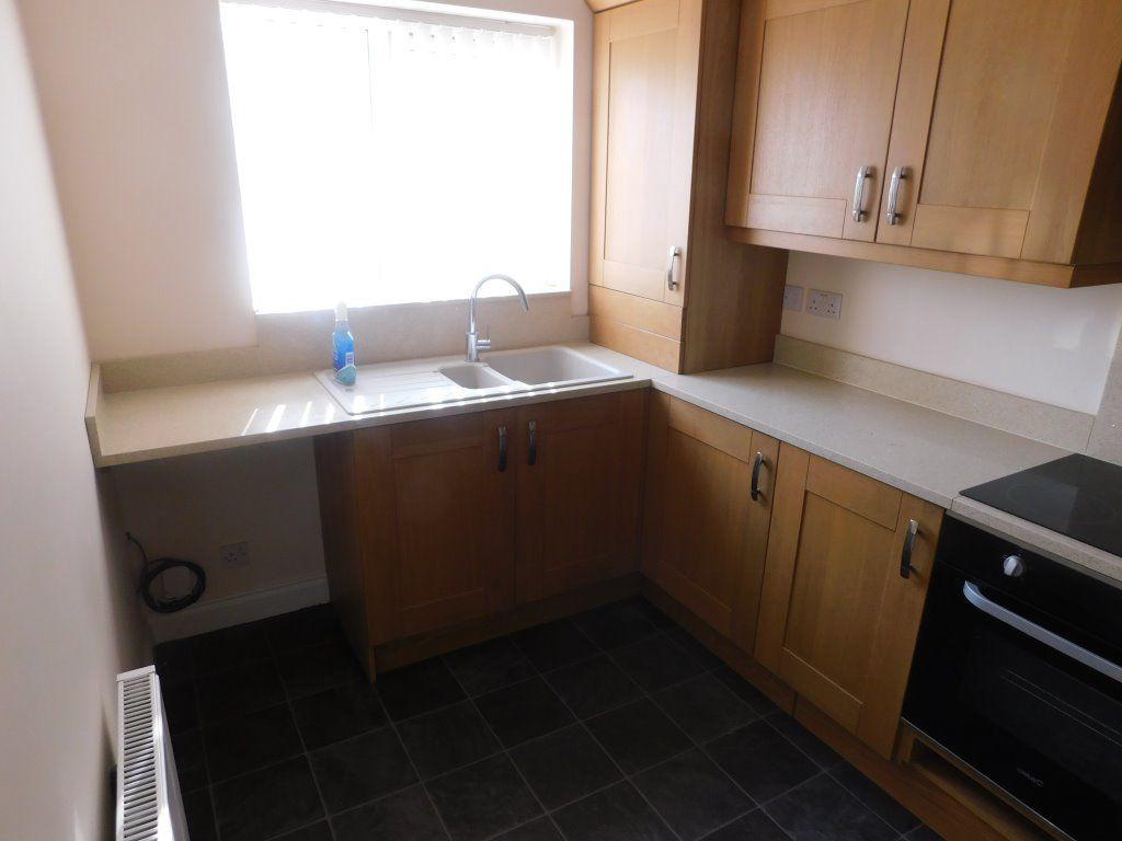 Chelford Close, Hartlepool 3 bed semidetached house £750 pcm (£173 pw)