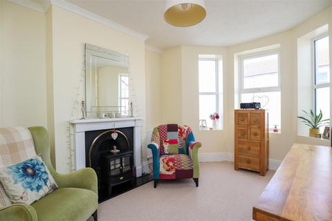 4 bedroom house for sale - Edinburgh Road, Bexhill-On-Sea