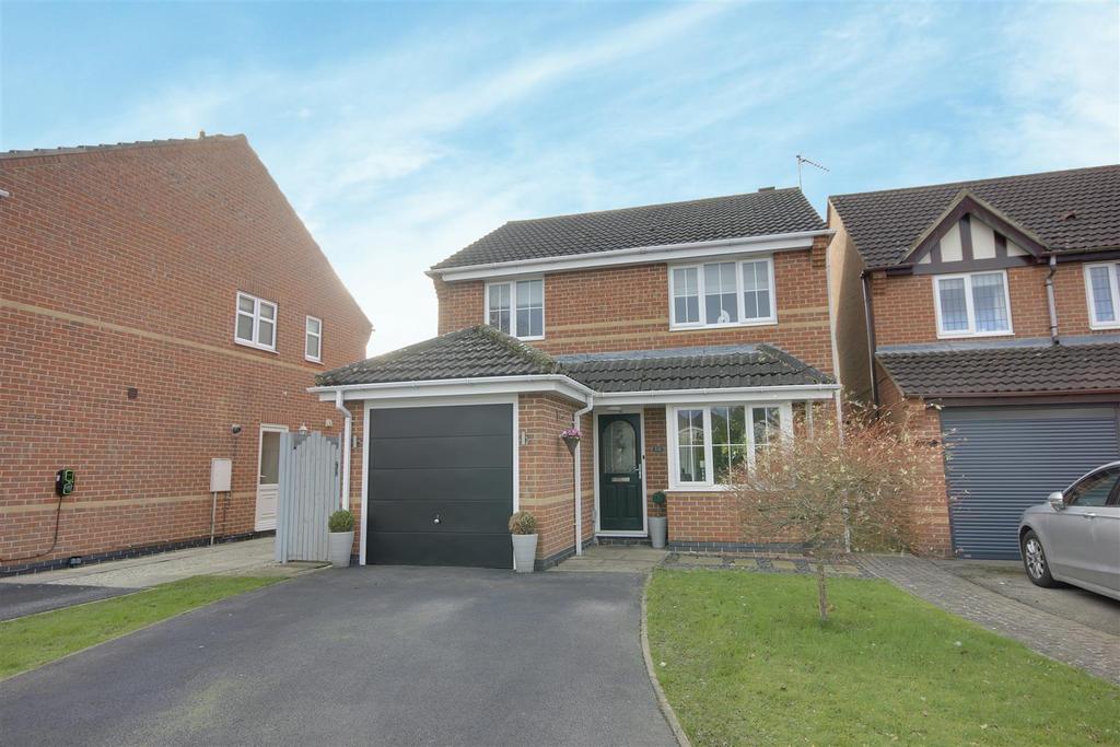 Fryston, Elloughton 3 bed detached house for sale £330,000