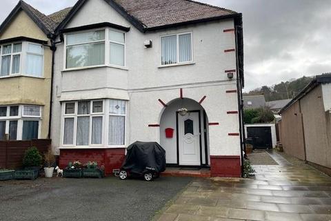 2 bedroom flat for sale, Conway Road, Colwyn Bay