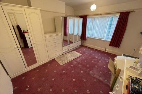 2 bedroom flat for sale, Conway Road, Colwyn Bay