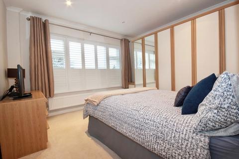21 Kings Close, Chalfont St Giles, HP8 4HW