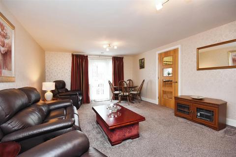 1 bedroom apartment for sale, Chinnerys Court, Panfield Lane, Braintree