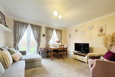 1 bedroom apartment for sale - Padiham Close, Leigh, WN7 2RU
