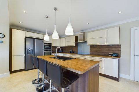 11 Corsie Avenue, Perth, PH2 7BS
