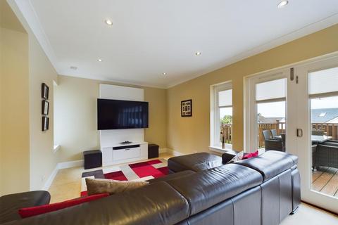 11 Corsie Avenue, Perth, PH2 7BS