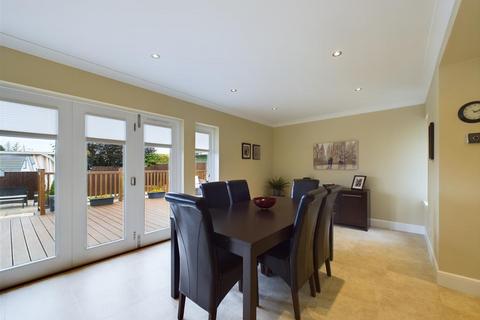 11 Corsie Avenue, Perth, PH2 7BS