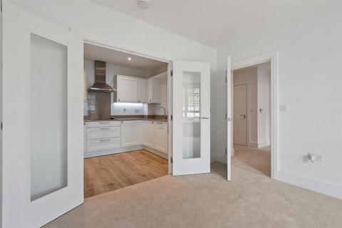 undefined, The Cloisters, High Street, Great Missenden, HP16 0AA